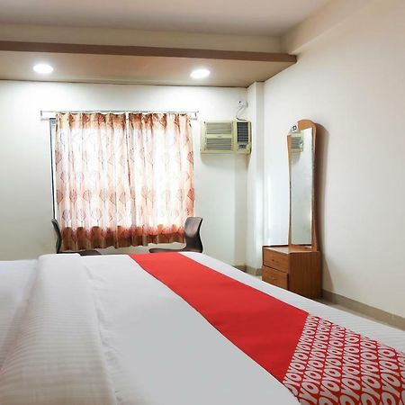 Oyo 43851 Hotel Virasat Māndu Exteriér fotografie
